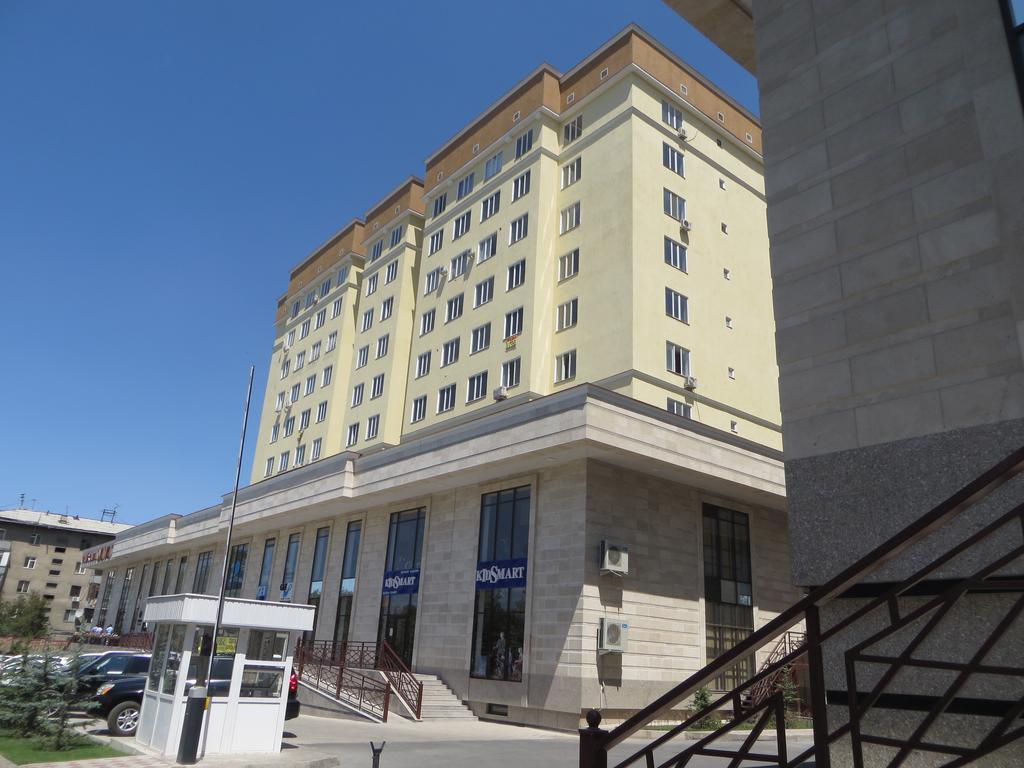 Bishkek Maximus Apartament 2 Exterior foto