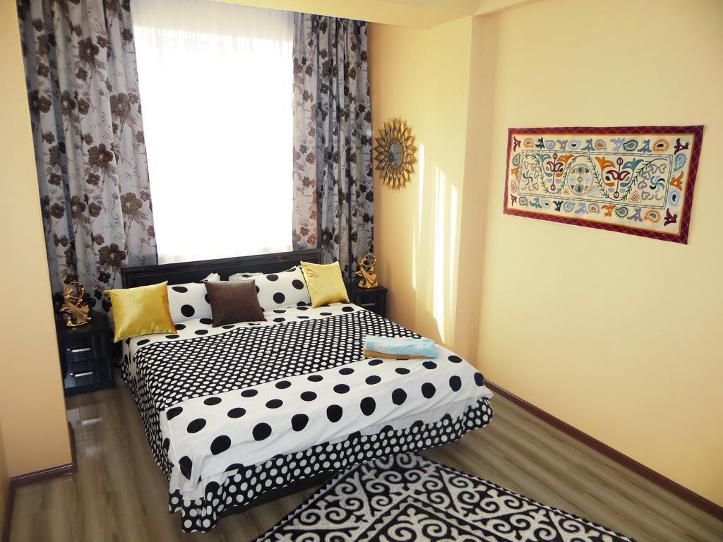 Bishkek Maximus Apartament 2 Exterior foto
